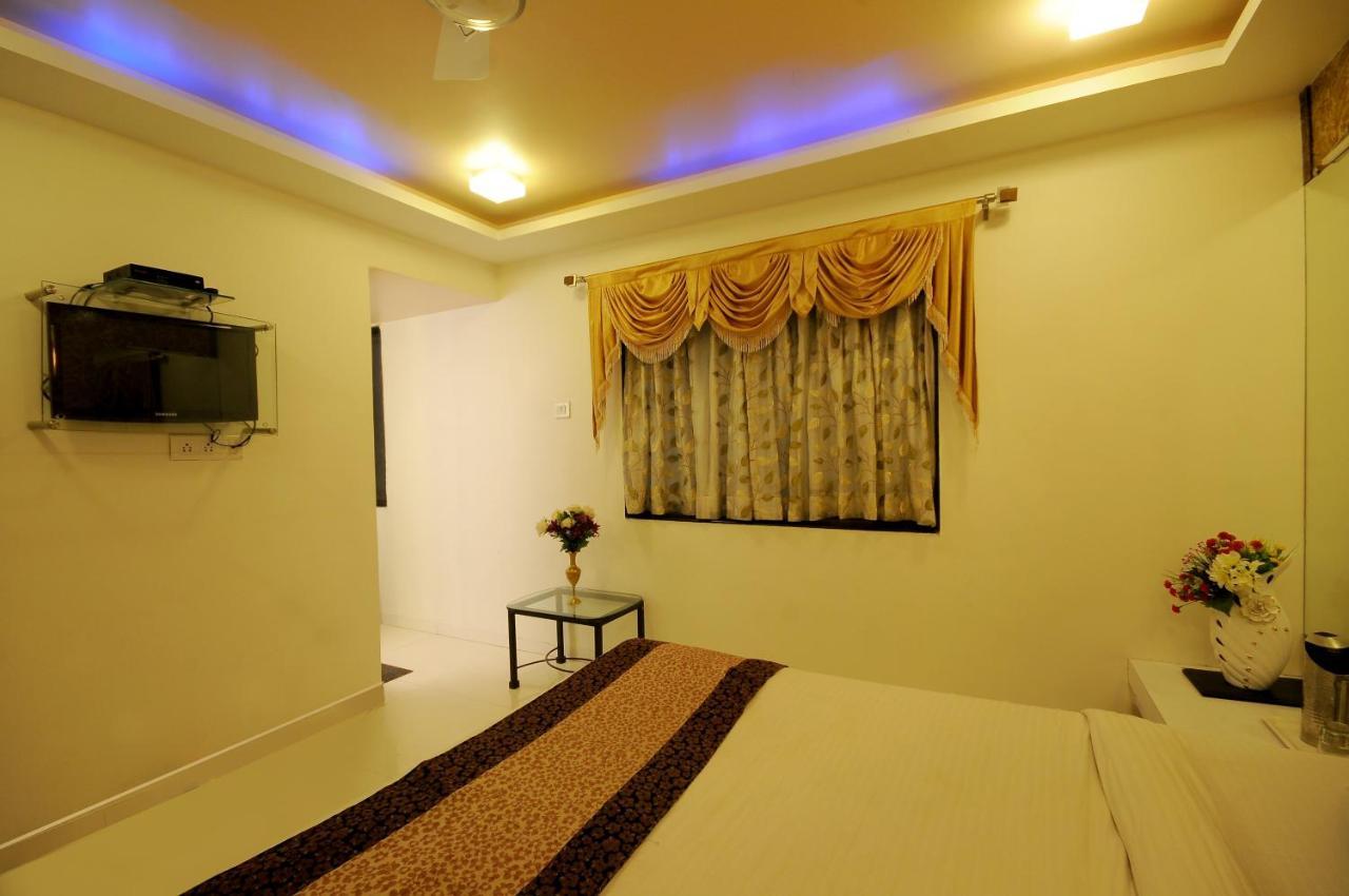 Hotel Vyankatesh & Pure Veg Restaurant Mahabaleshwar Ngoại thất bức ảnh