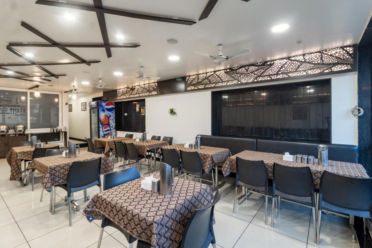 Hotel Vyankatesh & Pure Veg Restaurant Mahabaleshwar Ngoại thất bức ảnh