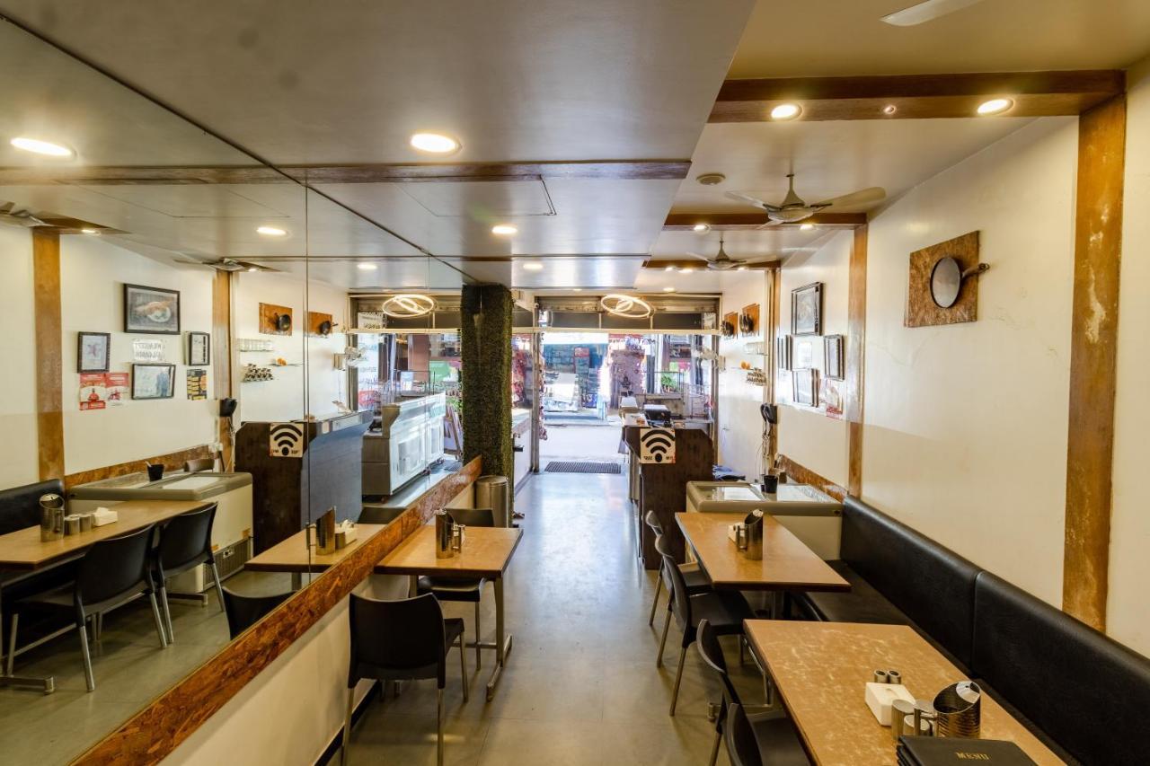Hotel Vyankatesh & Pure Veg Restaurant Mahabaleshwar Ngoại thất bức ảnh